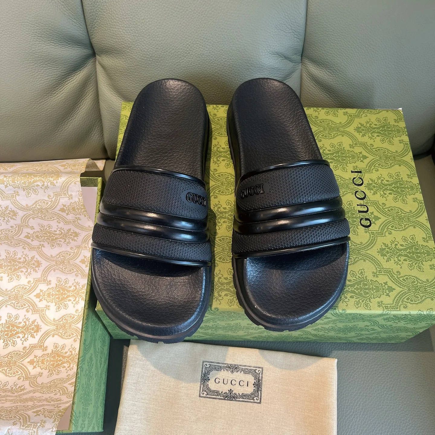 Men's Men's Shoes 130🐮🐮Gucci Gucci Slippers Gucci 2024 latest beach sandals slippers Original molding double G LOGO Original molding consistent Outsole: Men's Men's Shoes u double-layer outsole Size: 35-46